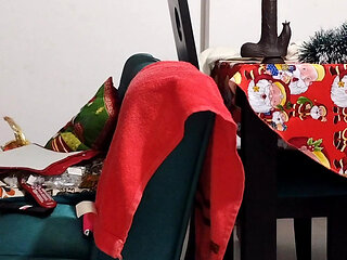 Hiyunamei in the house has much more fun with that thought of being observed