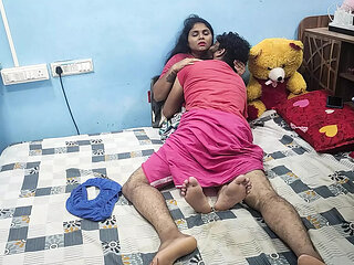 Vaishnavy and Sharun Raj live uncut sex in bedroom