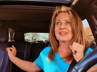Amateur MILF plays along as she waits for curbside pickup at Home Depot