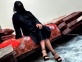 Desi Beautiful Muslim Hijab Girl