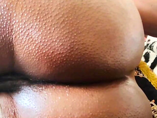 Tiny Lesbians Scissoring Stuffed in Oily Anal - Giantess Ass