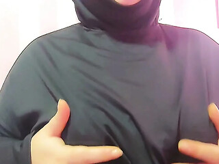 I was shocked to see what my hijab-wearing step sister did!