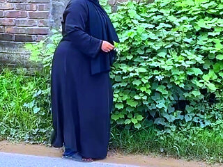 Arab Hot Stepmom Gets Horny After Coming From Road in Hotel Bed & I See Her Big Ass & Start Handjob