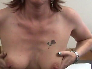 Horny Mature Lady Goes Naked & Masturbates in Bed