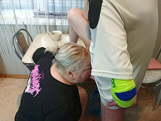 In the Afternoon, I Fuck My Neighbor in the Mouth in the Kitchen and Cum