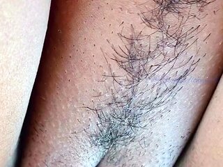 Close up fuck girl in big cock