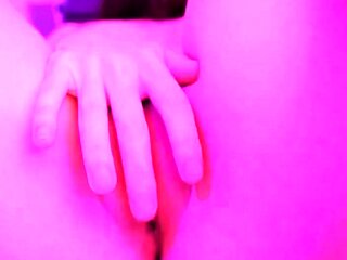 AMATEUR SOLO FEMALE MASTURBATION