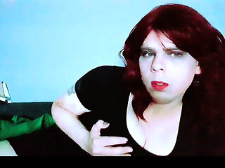 Amateur crossdresser coming home smoking sexy