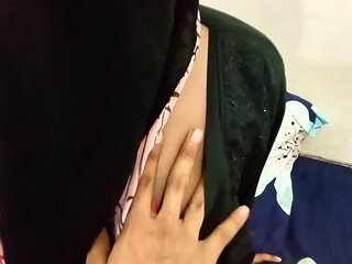 Muslim Tution Teacher Enjoying Sex With His Student's dad