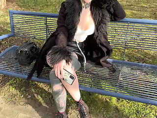 Real amateur blonde gets fucked on first date