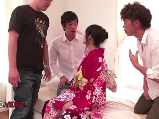 Hot Japanese MILF Anne's Explosive Group Sex Adventure with Mouthwatering Blowjobs