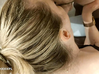 RalphXXXpl Fucks Friend's Mom Raw - Condom Off Creampie Impregnation