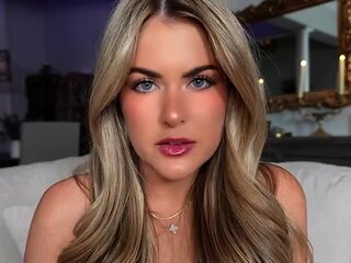 Emma Lux - One Glance To Ruin