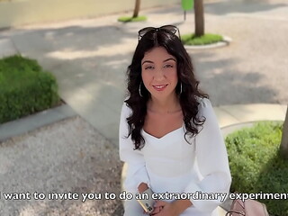 Public Agent Pickup - Beauty Agrees to Cumwalk for a New iPhone