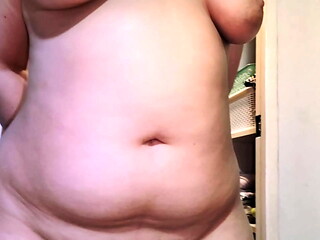 POV: Chubby Nicole in Tight Clothes and then Sucks Your Dick