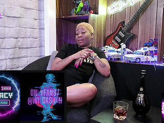 Who's Auntie Is This? 
