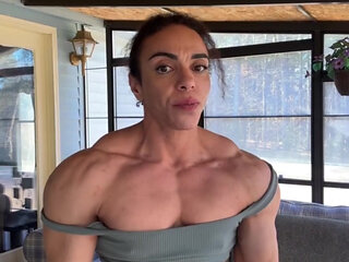 Curlyfitqueen dominance ignites unstoppable passion