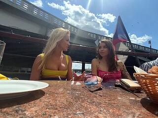 Amateur blonde babe masturbates on cam