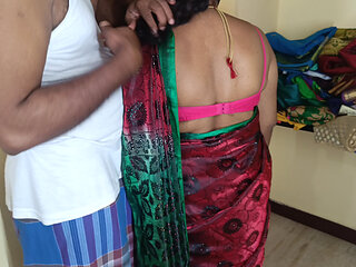 Housewife saree showing
