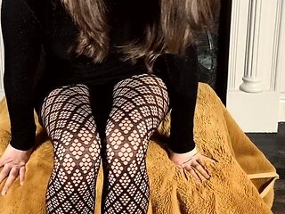 Brunette Solo Webcam Masturbation