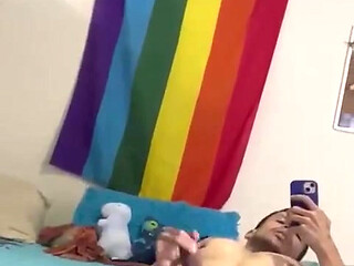 Muscular Colombian Tiago Florez Shows His Big Cock in the Gym