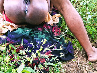 Aj to pados vali bhabhi ko jangal me thoka