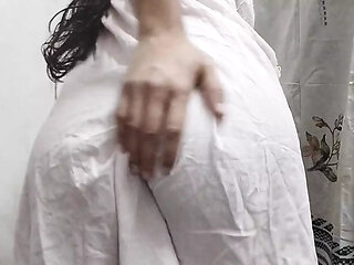 Bhabhi ko chod kar bur faar diya mera land