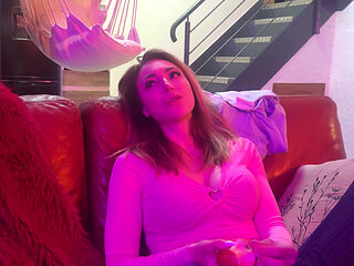 Hot Threesome with Lea Pam, Elisa Calvi and Her Big Naturals Boobs and Gael Braga