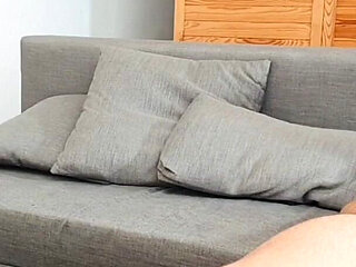 Play with Me Instead ( Detrs De Cmara) Alicia Trece, Jimmy Bud, Darrell Deeps Y Yenifer Chacon