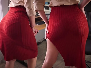 Business Woman Teases VPL In Tight Skirt