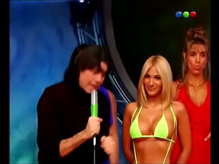 Cecilia Oviedo striptease