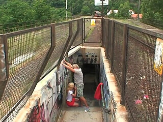 Dangerous outdoor sex for a horny young couple