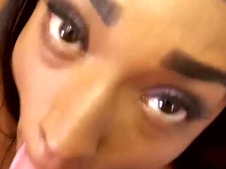 Ebony Stunnter Sizi Sev Loves Some White Dick!