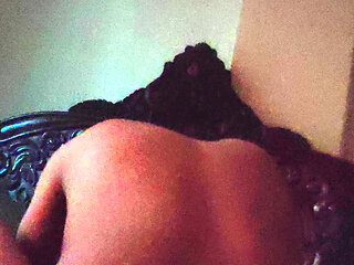 Doggy style sex of Raisa Ex Esita in Bangladeshi sex video