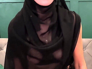 Aaliyah Yasin Gags on Dimitris BBC Before Holy Cumshot!