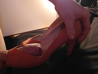 Morning sex with my stepmom shoes