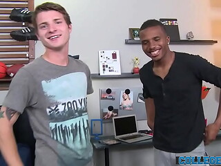 Isaiah Douglas Fucks Tristian Stiles