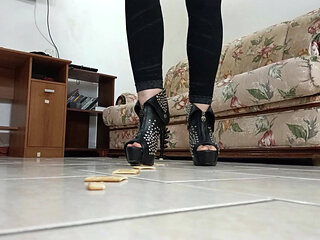 Padronadomination: I Crush Crackers Like Your Balls