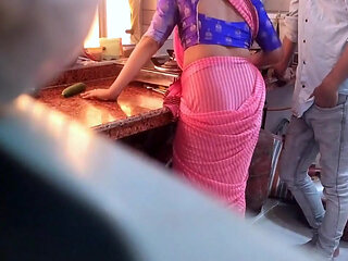 Kamwali Bhabi Was Left by Her Company's Manager