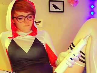 Beautiful wife masturbating show with webcam with toys