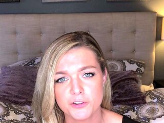 home made amateur blonde Masturbating