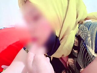Beautiful wife in hijab sold to OJEK boss ONLINE to satisfy husband's cuckold, sperm crotin on the breast