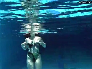 Diana Rius's solo female scene by Underwater Show