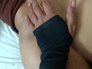 Desi Indian Step Brother Ne Apni 18+ Hot Big Boobs Step Sister ko Fushlaake gand Chod Dala ( HIndi Audio ) Bahut dard huwa yar