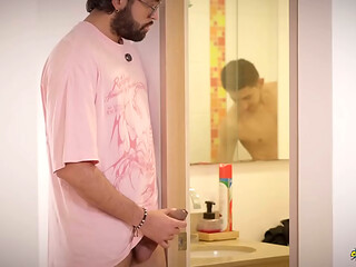 Neighbor KinkCravings Has No Water I Spy Him Showering at My Place, Get Caught &amp_ Fuck Him Bareback Until Creampie