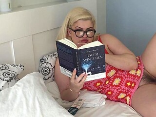 Chubby blonde gets bored, still takes a creamy fucking