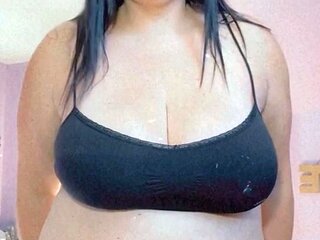 Leann amateur beautiful brunette with big boobs