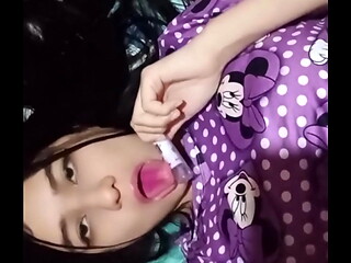 Jovencita Culona Seduce al C&aacute_mara en Vestuarios