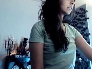 Webcam brunette solo masturbation