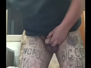 A gay enthusiast with a huge buttocks is having anal sex and masturbating his limp penis!